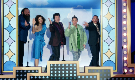 Textured Single-Breasted Coat of Adam DeVine as Kelvin Gemstone Outfit The Righteous Gemstones TV Show