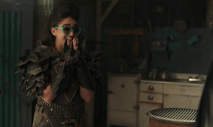 Cat-eye Tortoiseshell Acetate Sunglasses Turquoise Worn by Geraldine Viswanathan