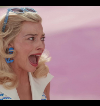 Blue Frame Sunglasses of Margot Robbie Outfit Barbie (2023) Movie