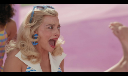 Blue Frame Sunglasses of Margot Robbie Outfit Barbie (2023) Movie