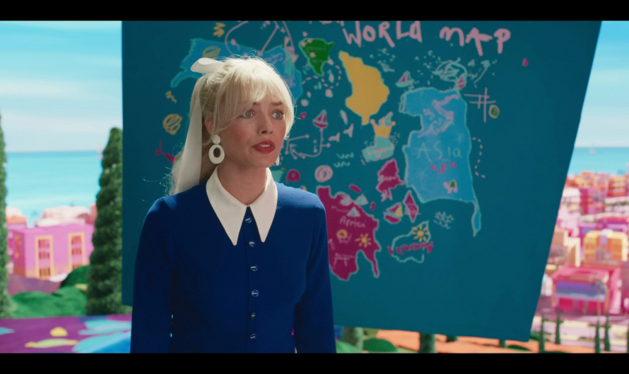 White Circle Earrings of Margot Robbie