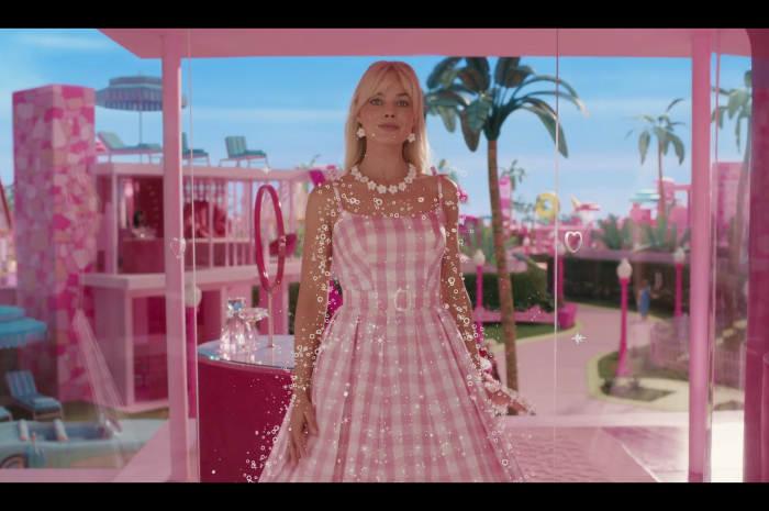 Pink Gingham Dress Worn by Margot Robbie Outfit Barbie (2023) Movie