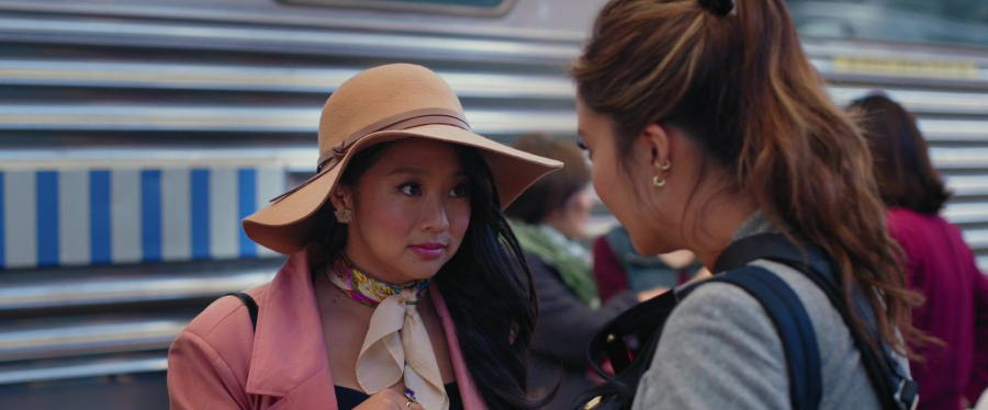 camel wool floppy hat - Stephanie Hsu (Kat Huang) - Joy Ride (2023) Movie