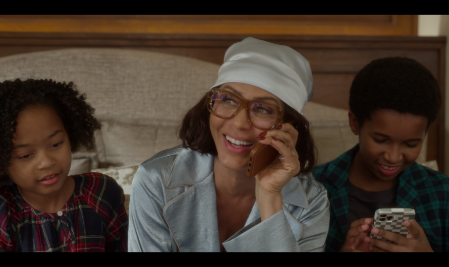 Oversized Eyeglasses Worn by Nicole Ari Parker as Lisa Todd