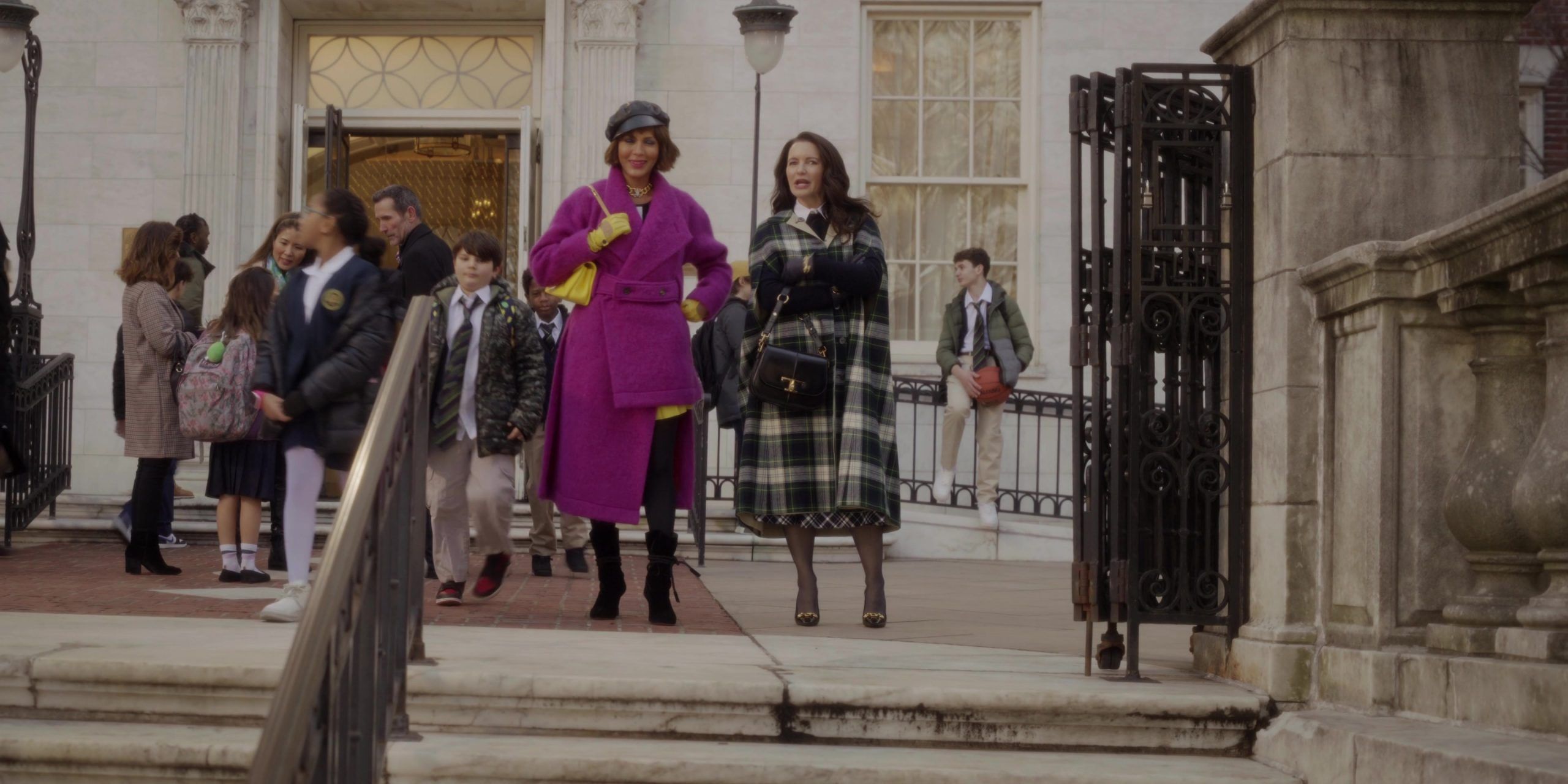 Plaid Cape Coat of Kristin Davis as Charlotte York Goldenblatt