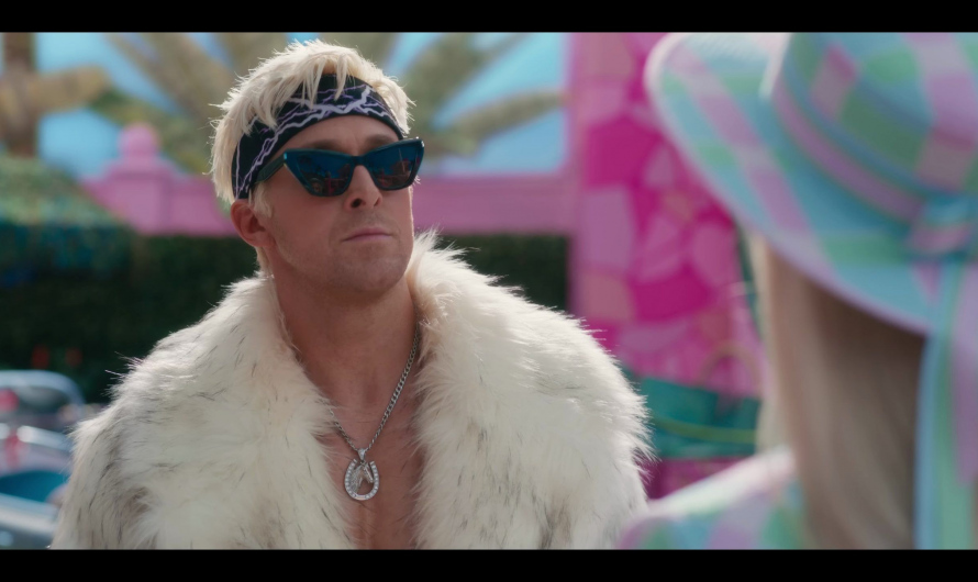Silver Horseshoe Necklace of Ryan Gosling as Ken