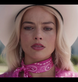 Stars Print Pink Neck Scarf Worn by Margot Robbie Outfit Barbie (2023) Movie
