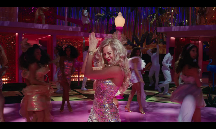 Sequin Gold Bracelets of Margot Robbie
