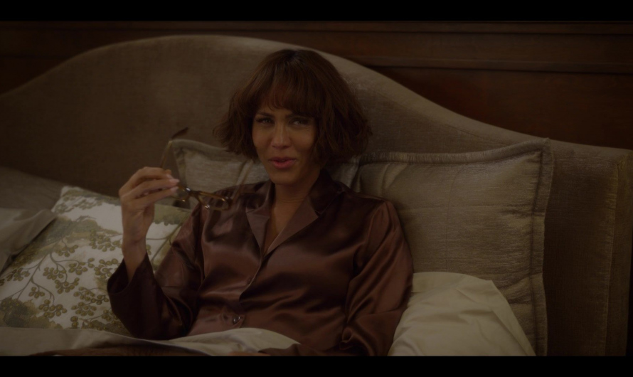 Brown Pajama Sleepwear of Nicole Ari Parker as Lisa Todd Wexley