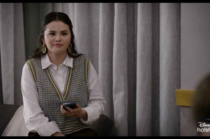 Mixed Wool Sweater Vest of Selena Gomez as Mabel Mora Outfit Only Murders in the Building TV Show