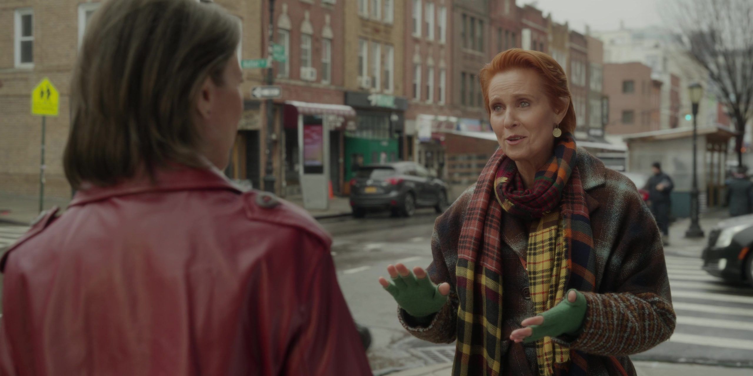 Tartan Scarf of Cynthia Nixon as Miranda Hobbes