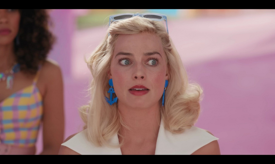Anchor Blue Earrings of Margot Robbie
