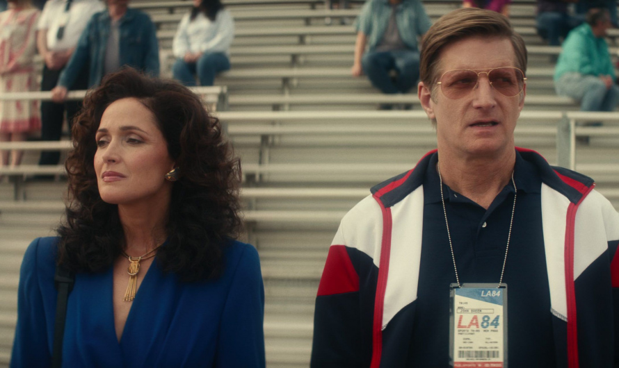 Aviator Sunglasses of Paul Sparks as John Breem