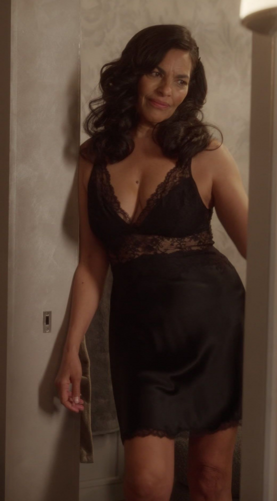black nightwear - Sarita Choudhury (Seema Patel) - And Just Like That... TV Show