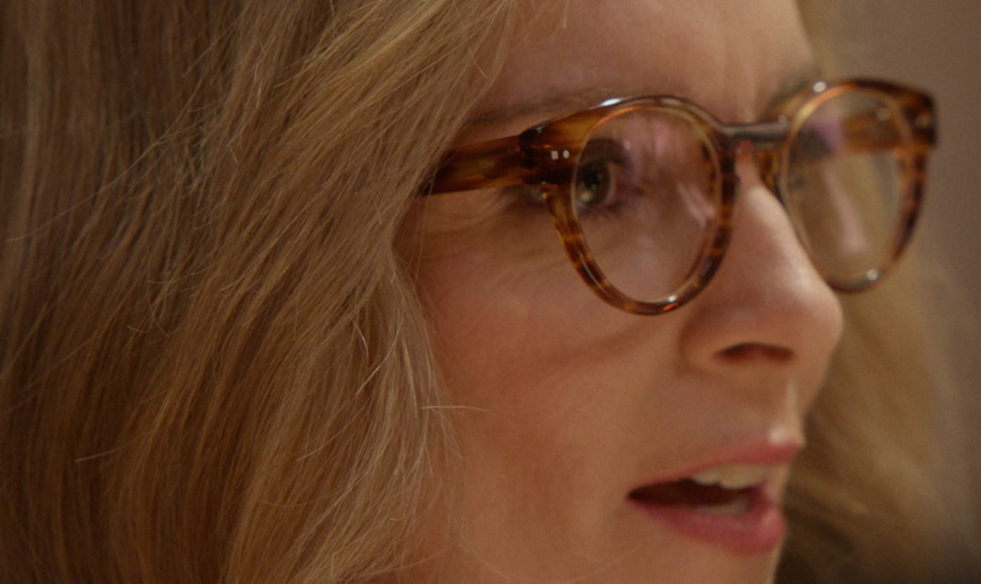 Havana Glasses of Tina Fey as Cinda Canning