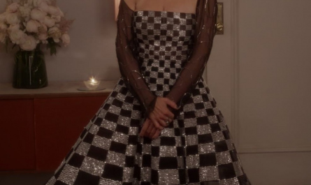 Strapless Paillette-Embroidered Tulle Gown of Sarah Jessica Parker as Carrie Bradshaw Outfit And Just Like That... TV Show