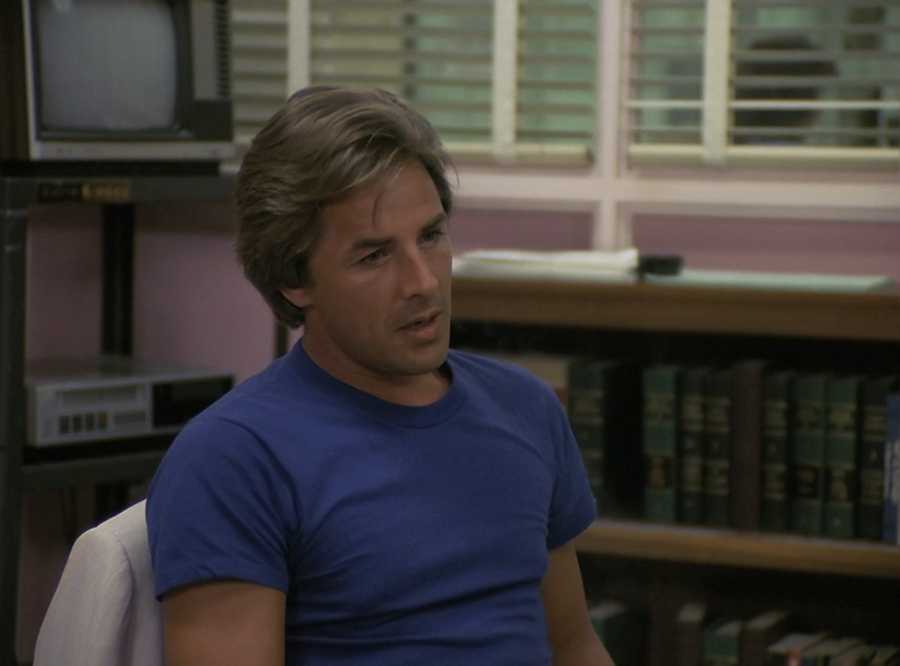 blue t-shirt - Don Johnson (Detective James Crockett) - Miami Vice TV Show