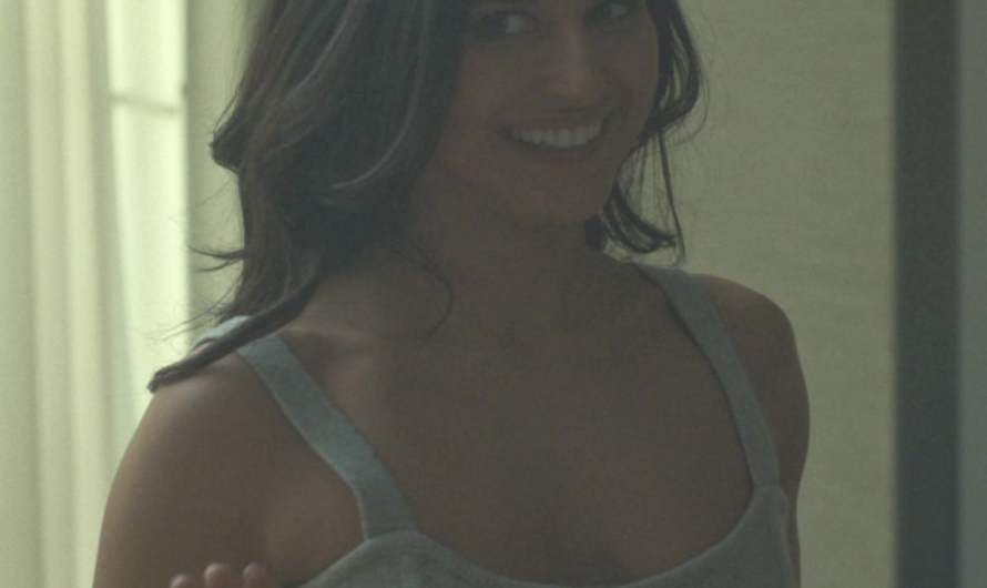 Cropped Tank Top Worn by Stephanie Nur as Aaliyah Amrohi