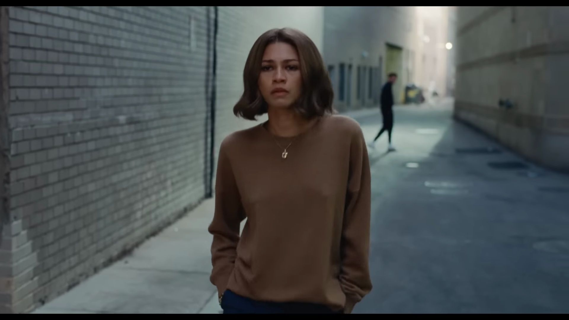 Worn on Challengers (2024) Movie - Brown Sweatshirt Worn by Zendaya as Tashi Duncan