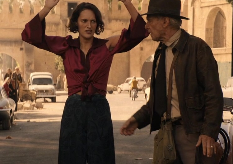 Graphic Wide Pants of Phoebe Waller-Bridge as Helena Shaw