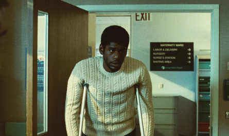 White Knit Sweater Worn by Quincy Isaiah as Magic Johnson Outfit Winning Time: The Rise of the Lakers Dynasty TV Show