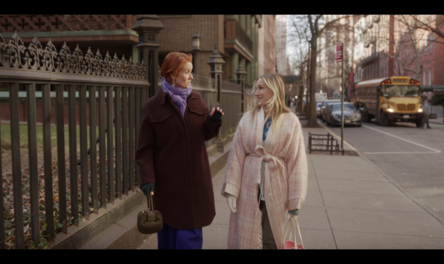 Patel Pink Plaid Wrap Robe Coat of Sarah Jessica Parker as Carrie Bradshaw