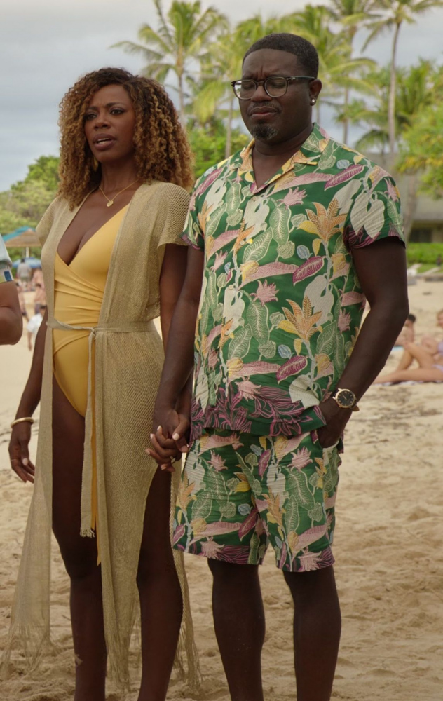 Floral Pattern Hawaiian Shirt and Shorts Suit of Lil Rel Howery as Marcus