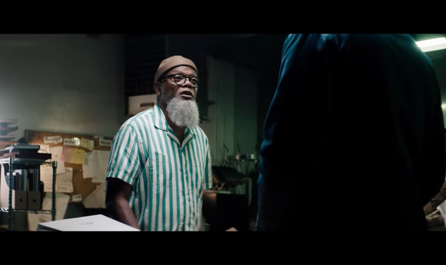 White and Green Stripe Short Sleeve Shirt Worn by Samuel L. Jackson as Gordon Davis