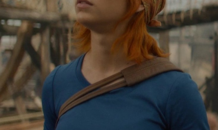 Blue Tee of Emily Rudd as Nami Outfit One Piece TV Show