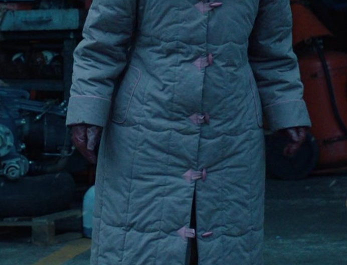 Winter Long Puffer Coat of Winona Ryder as Joyce Byers