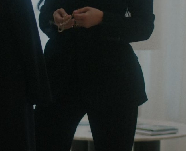 Black Pantsuit of Kim Kardashian as Siobhan Corbyn