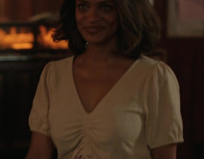 Solid Drawstring V-Neck Crop Top of Kandyse McClure as Kaia