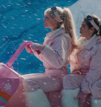 Ski Wear of Margot Robbie Outfit Barbie (2023) Movie