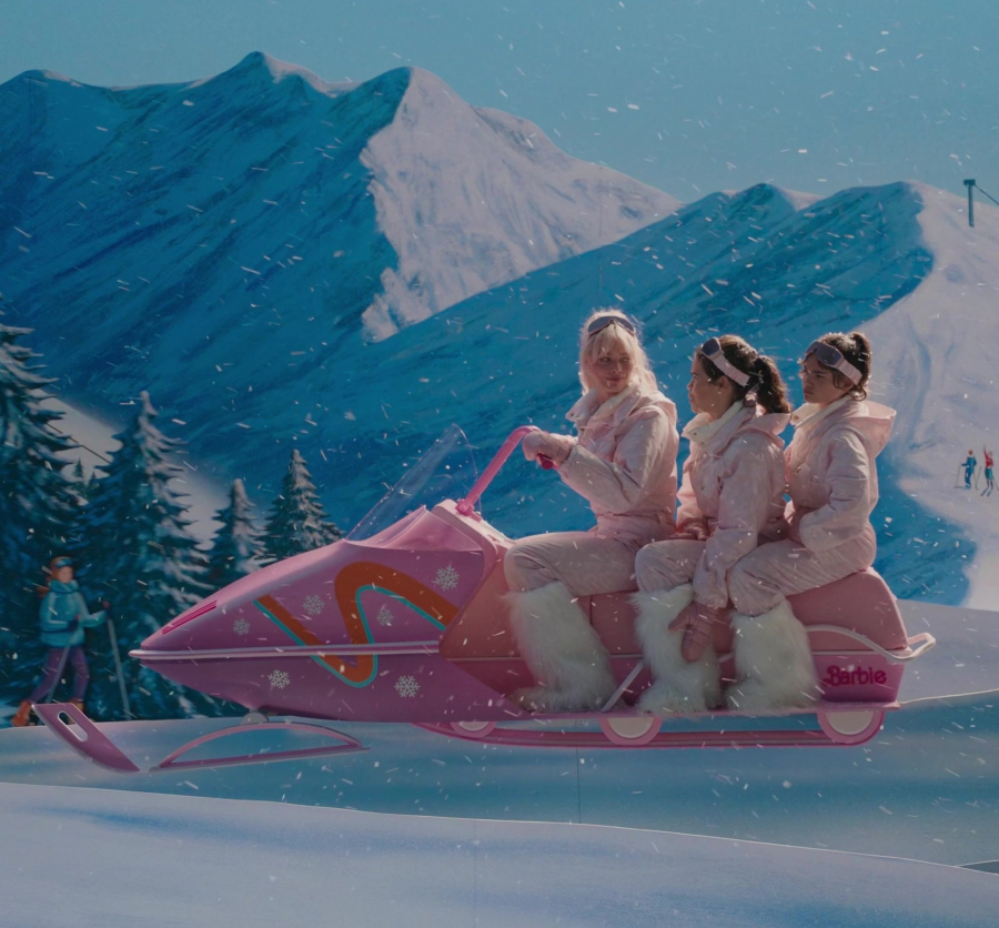ski suit - America Ferrera (Gloria) - Barbie (2023) Movie
