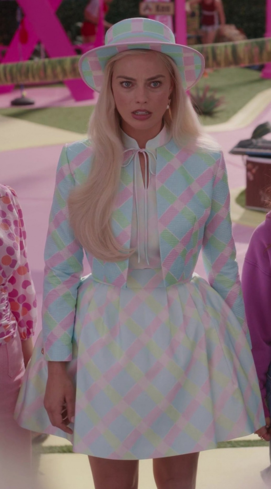 plaid jacket and skirt - Margot Robbie) - Barbie (2023) Movie