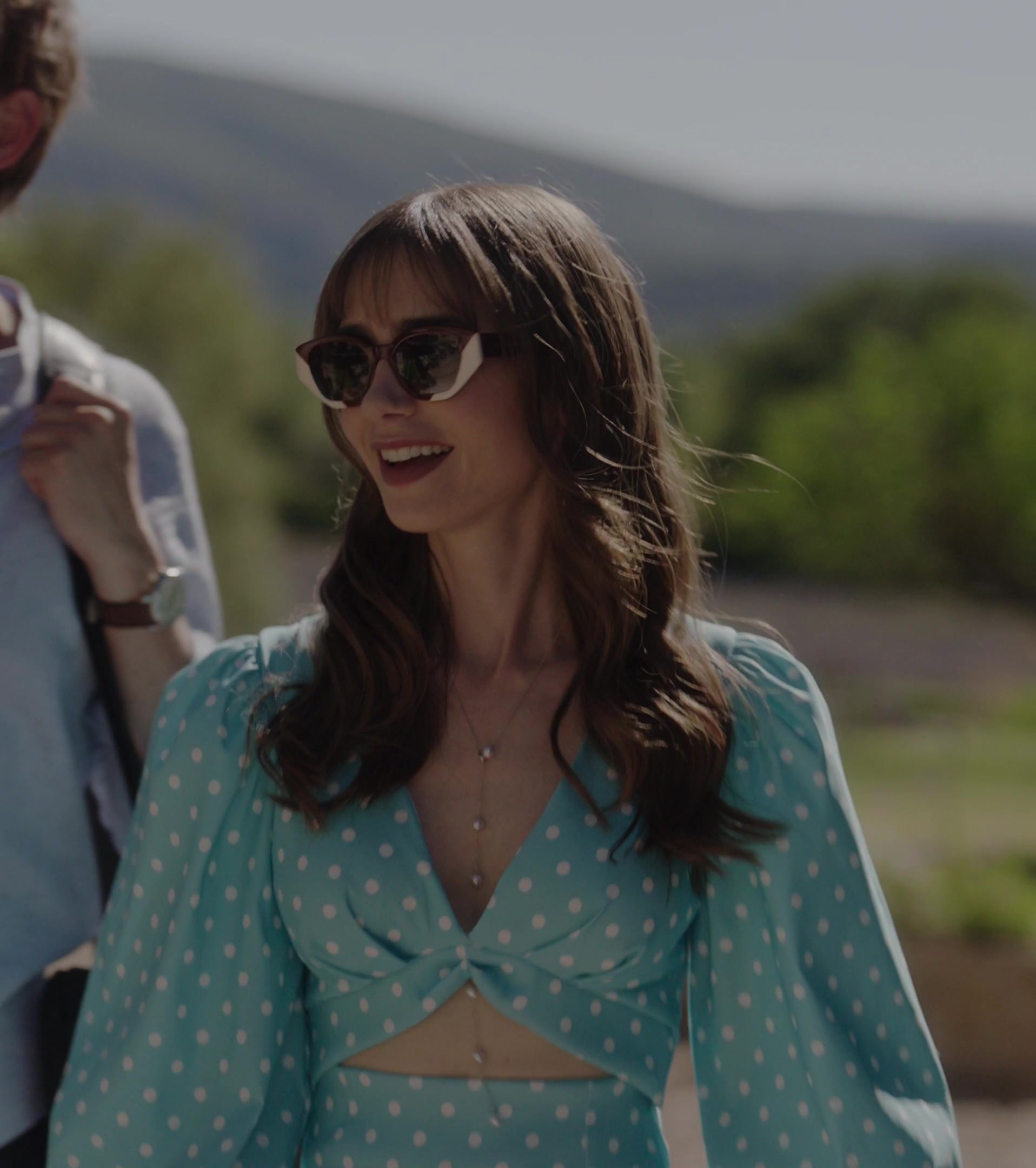 Butterfly Sunglasses of Lily Collins as Emily Cooper