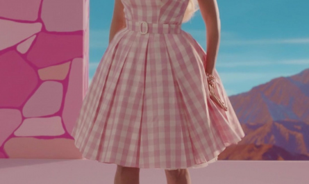 Pink Pumps of Margot Robbie Outfit Barbie (2023) Movie
