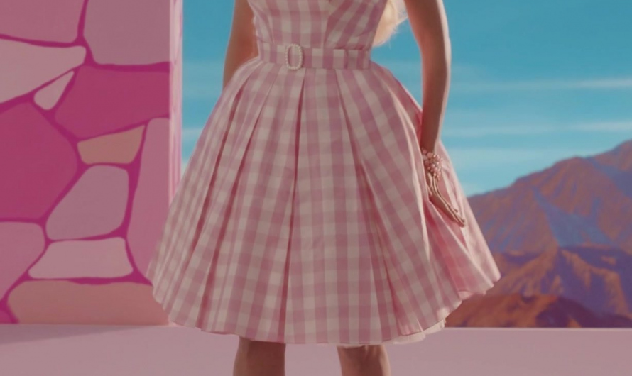 Pink Pumps of Margot Robbie