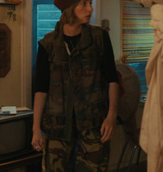 Military Vest Worn by Maya Hawke as Robin Buckley Outfit Stranger Things TV Show