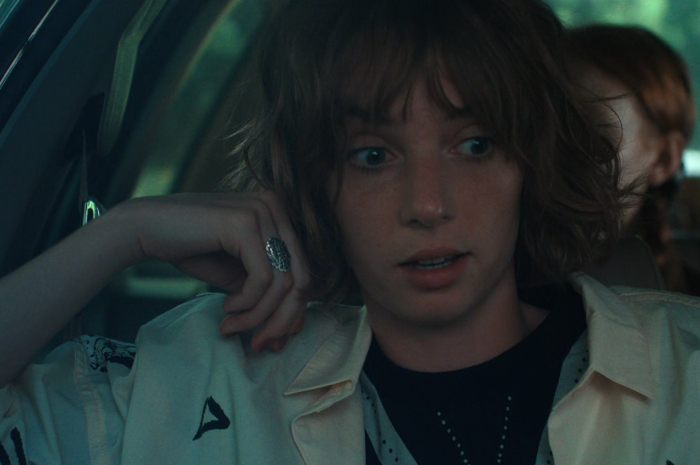 Silver Ring of Maya Hawke as Robin Buckley Outfit Stranger Things TV Show