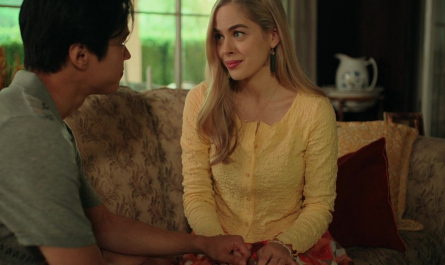 Yellow Textured Long Sleeve Top of Sarah Dugdale as Lizzie Outfit Virgin River TV Show