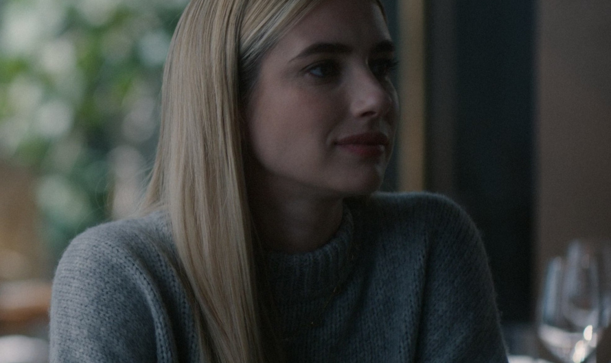 Grey Knit Sweater of Emma Roberts as Anna Victoria Alcott