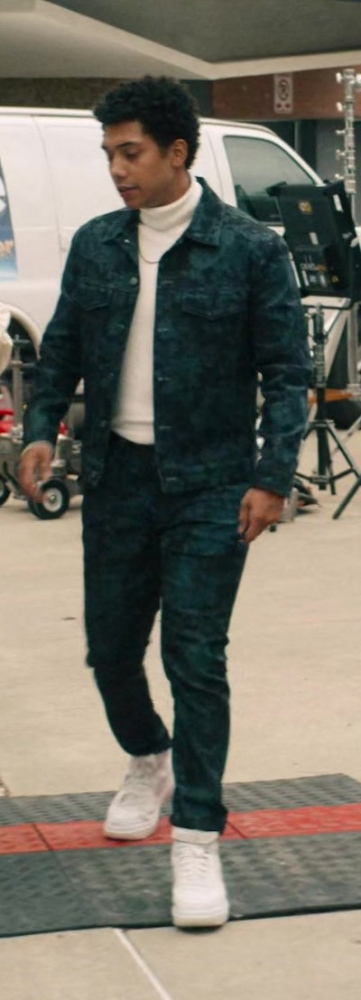Printed Denim Jacket Suit of Chance Perdomo as Andre Anderson