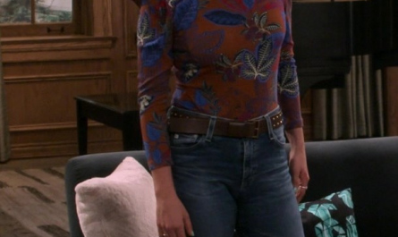 #047 Wardrobe Item – Frasier Season 1 Episode 3 (Timecode – H00M00S46)