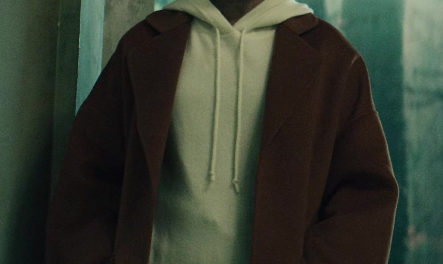 White Hoodie of Shelley Conn as Indira Shetty