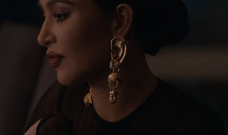 #1340 Wardrobe Item – American Horror Story – Delicate – Season 12 Episode 5 (Timecode – H00M22S19)