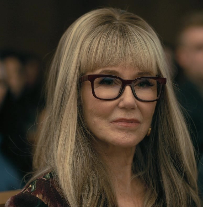 Brown Frame Glasses of Mary McDonnell as Madeline Usher