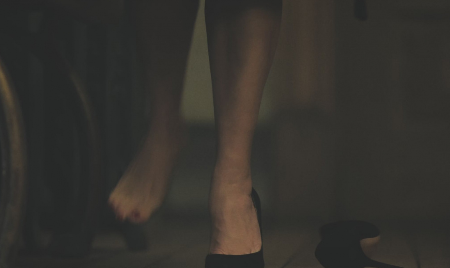 Black Pumps of Reese Witherspoon as Bradley Jackson