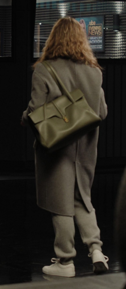 Green Leather Bag of Jennifer Aniston as Alexandra "Alex" Levy