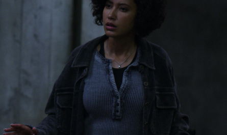 #1915 Wardrobe Item – Upload Season 3 Episode 1 (Timecode – H00M31S54)